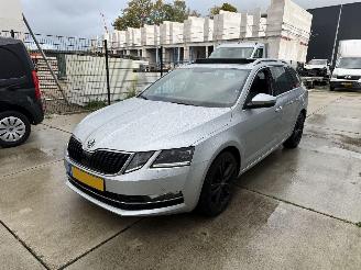 Avarii autoturisme Skoda Octavia 1.5 TSI Greentech Buss Edition Plus -AUTOMAAT-LEDER-PANO-NAVI 2019/12