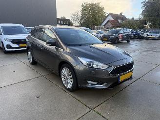 Voiture accidenté Ford Focus 1.5 TDCI Titanium Edition AUTOMAAT - NAVI - PDC - CLIMA 2015/6
