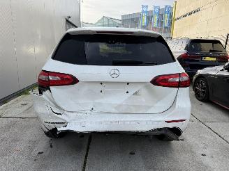 Mercedes B-klasse 200d Advantage 150PK - AUTOMAAT - CAMERA picture 7