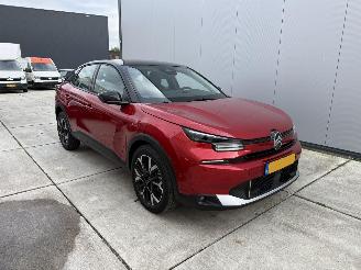 Schadeauto Citroën C4 1.2 HYBRID 136 Buss  AUTOMAAT -CAMERA-NAVI-CLIMA 2025/4