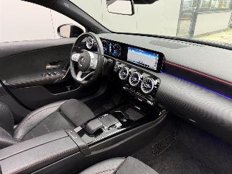 Mercedes A-klasse A180 BUSINESS SOLUTION AMG PANO - SFEER picture 6