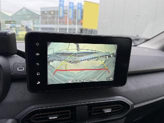 Dacia Sandero 1.1 TCE 110 Extreme -NAVI-PDC picture 18