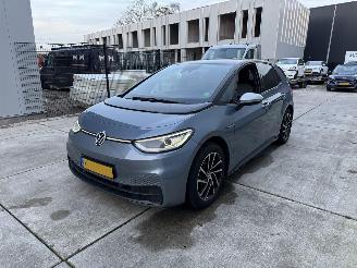 damaged passenger cars Volkswagen ID.3 58 KWH BUSINESS -LED-CAMERA-PDC-NAVI 2020/12