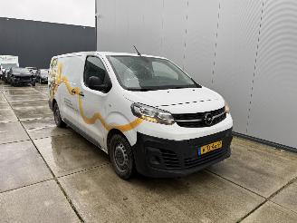 damaged passenger cars Opel Vivaro VIVARO-E  136 PK L3H1 EDITION NAVI-PDC 2023/1