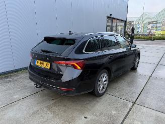 Skoda Octavia 1.0 E-tsi BUSS EDITION PLUS AUTOMAAT - HUD - KEYLESS picture 5