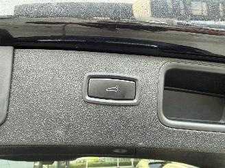 Porsche Macan 3.0 GTS 360PK - PANO - LED - NAVI - LUCHTVERING picture 11