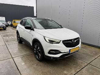 krockskadad bil auto Opel Grandland X 1.2 TURBO ULTIMATE-AUTOMAAT-KEYLESS-NAVI-PDC 2019/10