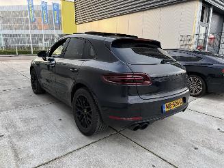 Porsche Macan 3.0 GTS 360 PK -PANO-LUCHTVERING-LEDER-LED picture 4