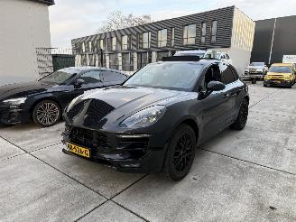 Auto incidentate Porsche Macan 3.0 GTS 360 PK -PANO-LUCHTVERING-LEDER-LED 2017/1