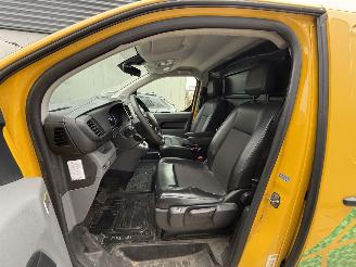 Toyota Proace Electric Worker Extra Range Navigator Long picture 9