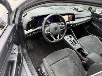 Volkswagen Golf 1.4 eHybrid PHEV STYLE 204PK - NAVI - IQ LIGHT - PDC picture 3