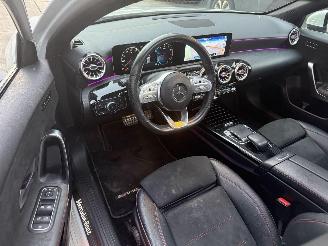 Mercedes A-klasse 200 Business Solution AMG-CAMERA-PANO-NAVI-PDC picture 3