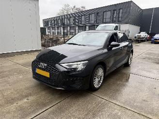 Schadeauto Audi A3 30 TFSI Advanced EDITION AUTOMAAT-NAVI-PDC 2022/10