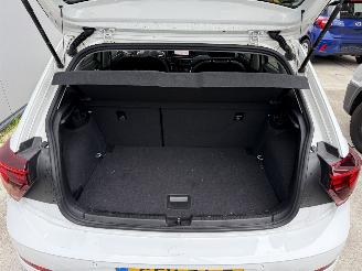 Volkswagen Polo 1.0 TSI Life Edition NAVI-CAMERA-PDC picture 10