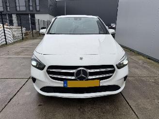 Mercedes B-klasse 200 d AUTOMAAT -CAMERA-PDC-NAVI picture 14