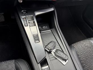 Peugeot 308 1.2 PureTech Allure AUTOMAAT-PDC-NAVI-CAMERA picture 17