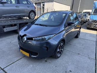 uszkodzony samochody osobowe Renault Zoé Q90 Intens Quickcharge 41 kWh -AIRCO-PDC-EIGEN ACCU 2017/5