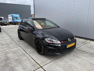 krockskadad bil auto Volkswagen Golf 2.0 TSI GTI 245 PK Performance-PANO-KEYLESS-CAMERA-NAVI-PDC 2019/4
