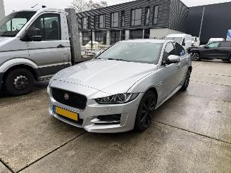 uszkodzony samochody osobowe Jaguar XE 2.0 D PORTFOLIO -NAVI-CLIMA-LEDER-PDC 2016/5