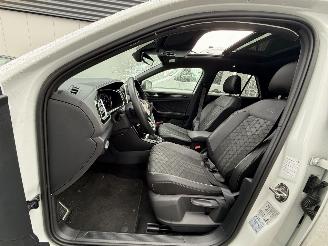 Volkswagen T-Roc 1.5 TSI R-LINE -DSG-PANO-CAMERA-KEYLESS picture 8