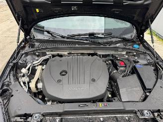 Volvo V-60 2.0 B3 R-DESIGN AUTOMAAT-PANO-NAVI-CAMERA picture 26