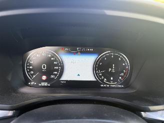 Volvo V-60 2.0 B3 R-DESIGN AUTOMAAT-PANO-NAVI-CAMERA picture 18
