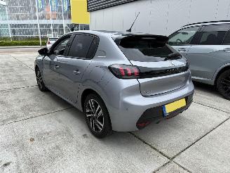 Peugeot 208 1.2 PueTech Allure Pack -NAVI-CAMERA-PDC picture 4