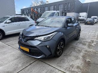 Voiture accidenté Toyota C-HR 2.0 HYBRID Dynamic-NAVI-CAMERA 2023/12