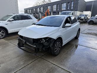 Coche accidentado Volkswagen Polo 1.0 TSI Life Edition NAVI-CAMERA-PDC-CRUISE 2024/7