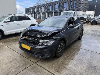 damaged passenger cars Volkswagen Polo 1.0 TSI Life Edition PDC-CAMERA-CRUISE 2024/12