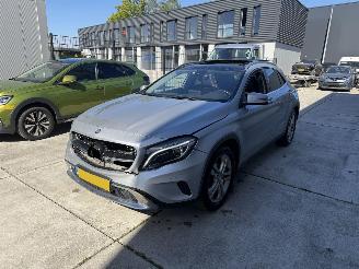 krockskadad bil auto Mercedes GLA 200 d Prestige -AUTOMAAT-PANO-PDC-NAVI 2016/6