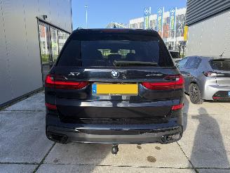 BMW X7 xDrive 40i High EXE -PANO-HEAD UP- 360 CAMERA-4 WIEL BESTURING picture 4