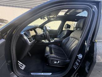 BMW X7 xDrive 40i High EXE -PANO-HEAD UP- 360 CAMERA-4 WIEL BESTURING picture 8