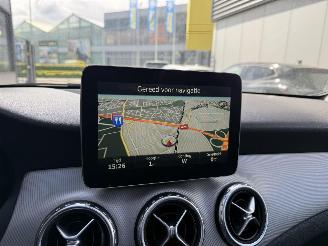 Mercedes GLA 200 d Prestige AUTOMAAT-PANO-NAVI-PDC picture 17