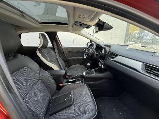 Renault Captur 1.0 TCe 100 Bi-Fuel Intens PANO - NAVI - LED - CAMERA picture 13