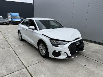 Voiture accidenté Audi A3 30 TFSI Pro Line AUTOMAAT - NAVI-PDC-CLIMA-CRUISE 2022/10