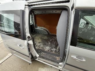 Volkswagen Caddy 1.6 TDI AUTOMAAT-AIRCO-EXENON-NAVI picture 10