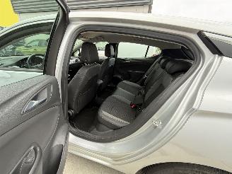 Opel Astra 1.2 Blits Elegance -NAVI-CAMERA-KEYLESS-PDC picture 9