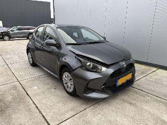 Toyota Yaris 1.5 HYBRID 141 PK-CAMERA-PDC-NAVI-CRUISE picture 2