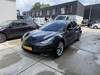 krockskadad bil auto Tesla Model 3 LONG RANGE AWD 75 kWh -LEDER-CAMERA-GLAZENDAK-550 KM ACTIERADIUS 2019/3