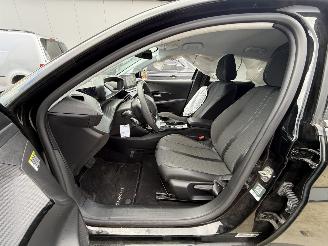 Peugeot 208 EV Allure Pack 50 kWh-NAVI-CAMERA-PDC picture 9