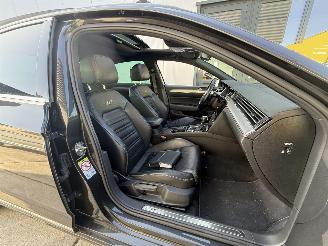 Volkswagen Passat 1.5 TSI Highline Business R-DSG-LEDER-CAMERA-PANO picture 11