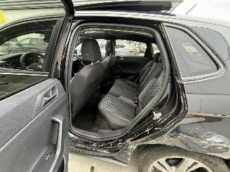 Volkswagen Polo 1.0 TSI R-LINE-PANO-CAMERA-PDC-NAVI-CRUISE picture 10