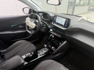 Peugeot 208 1.2 PureTech Allure Pack AUTOMAAT - NIEUWE DISTRIBUTIE - NAVI - CAMERA - LED picture 6