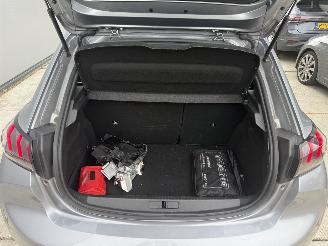 Peugeot 208 1.2 PureTech Allure Pack AUTOMAAT - NIEUWE DISTRIBUTIE - NAVI - CAMERA - LED picture 11