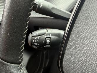 Peugeot 208 1.2 PureTech Active NAVI - CLIMA - LED picture 15