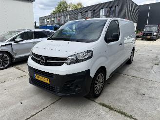 skadebil bedrijf Opel Vivaro 1.5 CDTI L2H1 Edition 102PK - AIRCO - 6BAK 2020/4