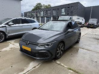 Vaurioauto  passenger cars Volkswagen Golf 2.0 TDI Stle 150 PK DSG-PANO-CLIMA 2023/1