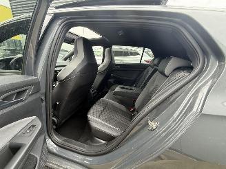 Volkswagen Golf 2.0 TDI Stle 150 PK DSG-PANO-CLIMA picture 10