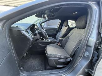 Renault Captur 1.6 E-Tech Full Hybrid 145 Techo-AUTOMAAT-CAMERA-LED picture 8